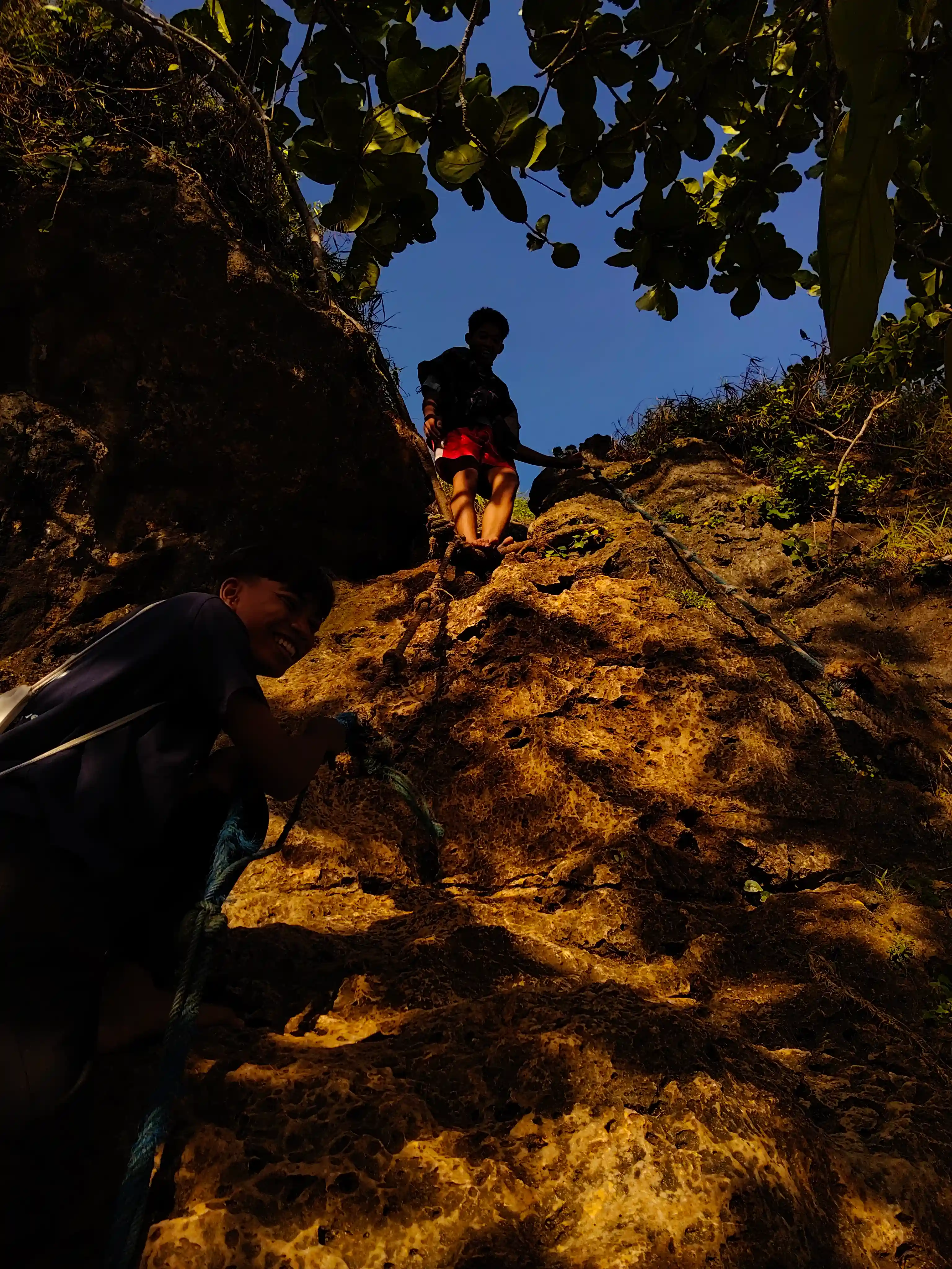 Arsip visual ekspedisi Pantai Batu Bengkung didokumentasikan oleh Danu Syarifudin (#2)